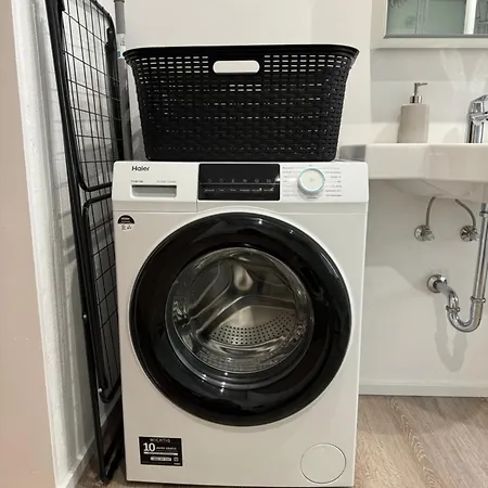 Jasta Homes Mosel, Zentral, Netflix, Waschmaschine, Terrasse, Privateingang, Erdgeschoss, ältester Weinort Deutschlands *