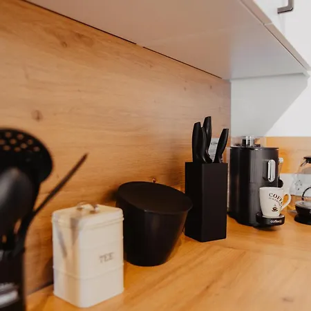 Jasta Homes Mosel, Zentral, Netflix, Waschmaschine, Terrasse, Privateingang, Erdgeschoss, Aeltester Weinort Deutschlands Διαμέρισμα