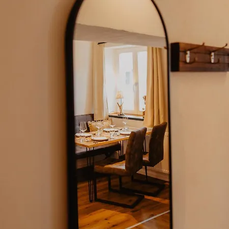 Jasta Homes Mosel, Zentral, Netflix, Waschmaschine, Terrasse, Privateingang, Erdgeschoss, Aeltester Weinort Deutschlands Διαμέρισμα