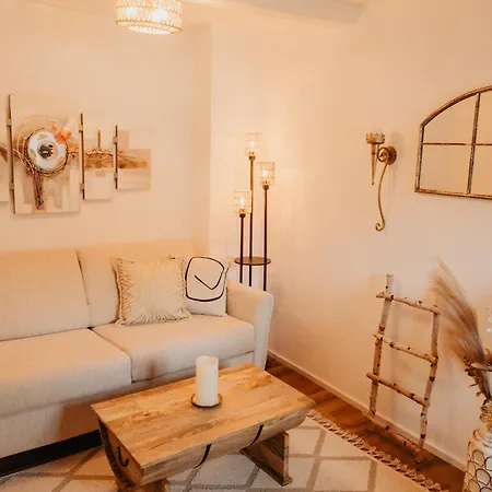 Apartment Jasta Homes Mosel, Zentral, Netflix, Waschmaschine, Terrasse, Privateingang, Erdgeschoss, ältester Weinort Deutschlands Neumagen-Dhron