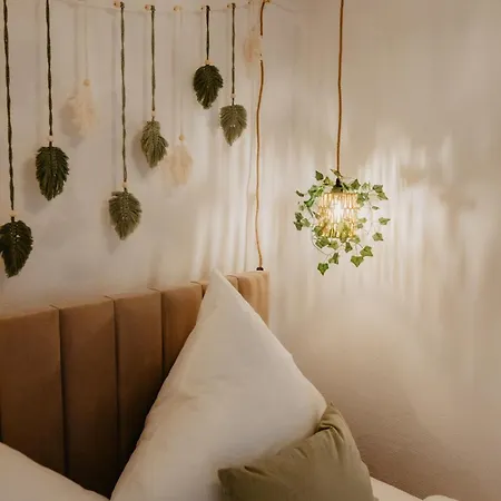 Jasta Homes Mosel, Zentral, Netflix, Waschmaschine, Terrasse, Privateingang, Erdgeschoss, ältester Weinort Deutschlands *