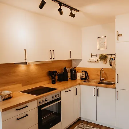 Jasta Homes Mosel, Zentral, Netflix, Waschmaschine, Terrasse, Privateingang, Erdgeschoss, ältester Weinort Deutschlands * Neumagen-Dhron