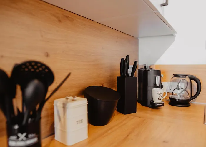 Jasta Homes Mosel, Zentral, Netflix, Waschmaschine, Terrasse, Privateingang, Erdgeschoss, Aeltester Weinort Deutschlands Appartement