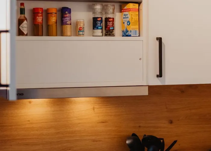 Jasta Homes Mosel, Zentral, Netflix, Waschmaschine, Terrasse, Privateingang, Erdgeschoss, Aeltester Weinort Deutschlands Appartement *