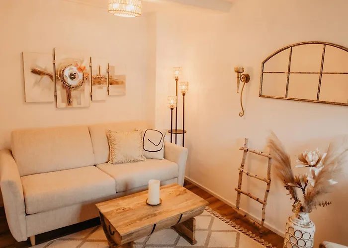 아파트 Jasta Homes Mosel, Zentral, Netflix, Waschmaschine, Terrasse, Privateingang, Erdgeschoss, Aeltester Weinort Deutschlands 노이마겐드론